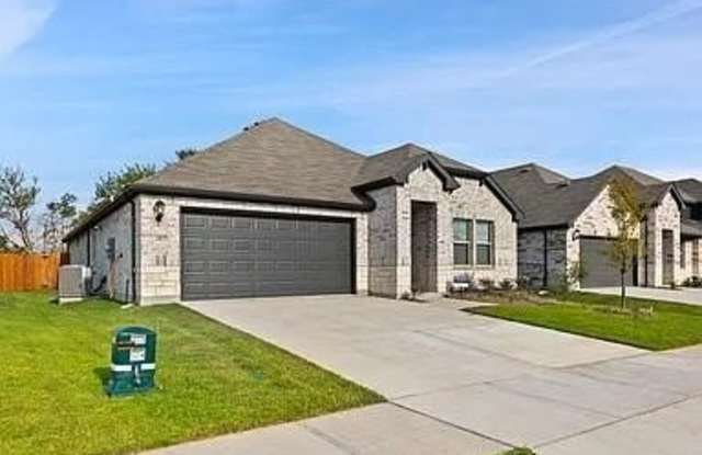 1017 Emberwood Drive photos photos
