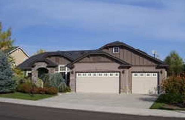 Charming 3 Bedroom home in North Meridian Gallery 1