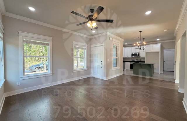 Bella Vista Single-Family Home- 2 Bed/ 2 Bath - Well-Crafted Camden Plan | Short & Long-Term Options Available- Contact us for Details! Gallery 3