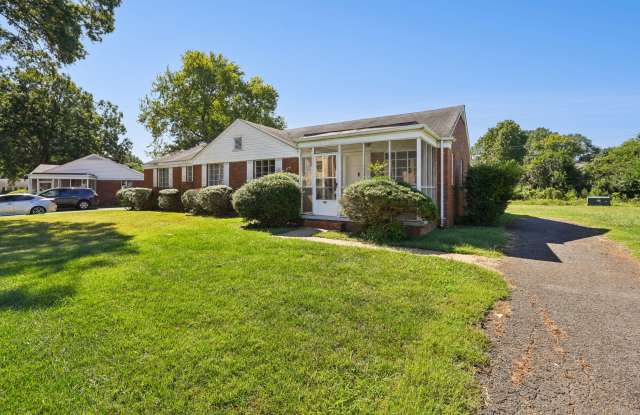 Sedgefield Apartments Gallery 2