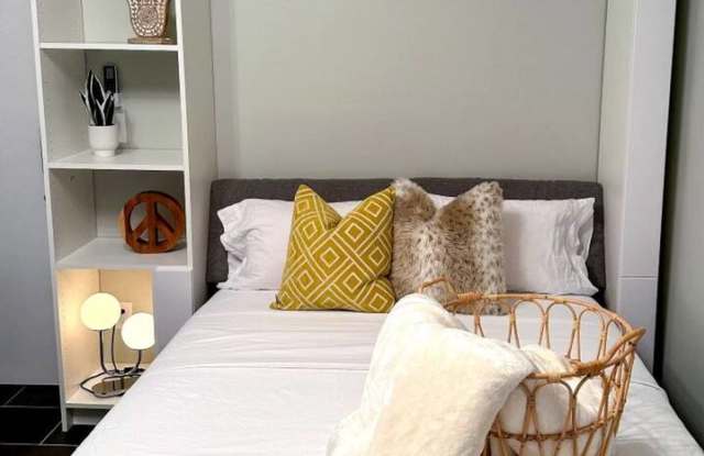 Guilford Ave Building photos photos