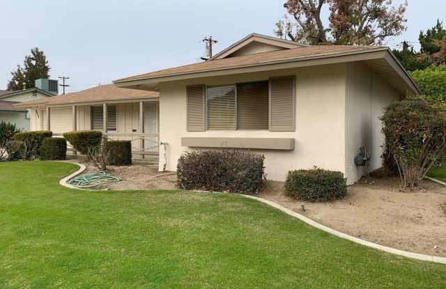 6304 Ellis Ave. Gallery 2
