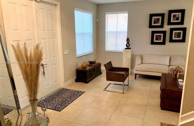 1535 Sandpiper Cir Gallery 2