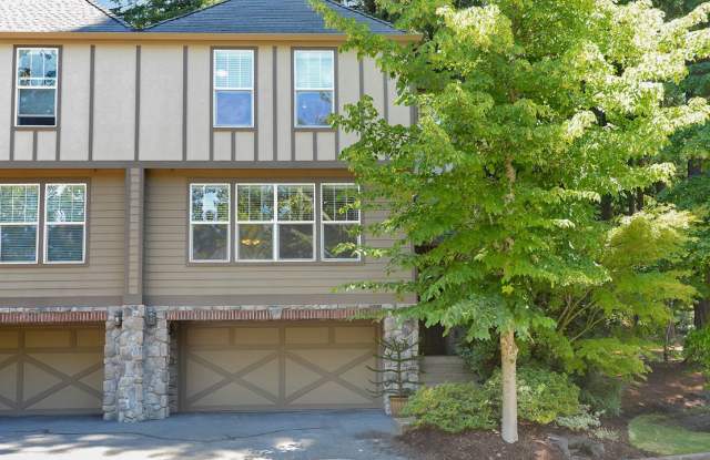 Pristine Spacious 3 Bedroom Lake Oswego Townhome | Skylights, High Ceilings, and Mt. Park Trails at your Doorstep photos photos