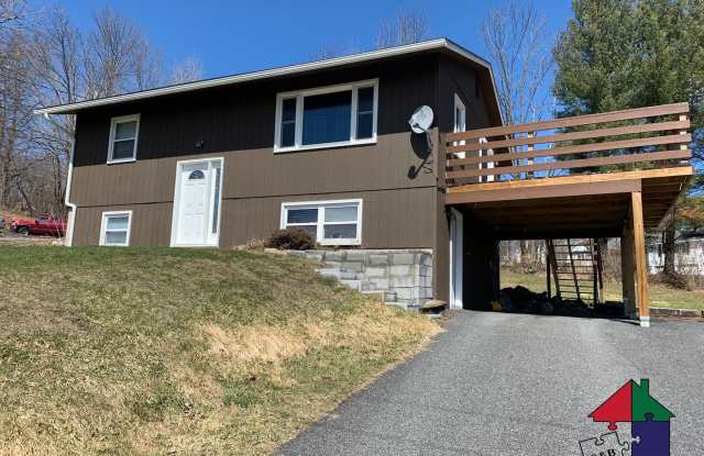 Barre Single Family Home - 4BR 1.5BA with In-Unit Laundry photos photos