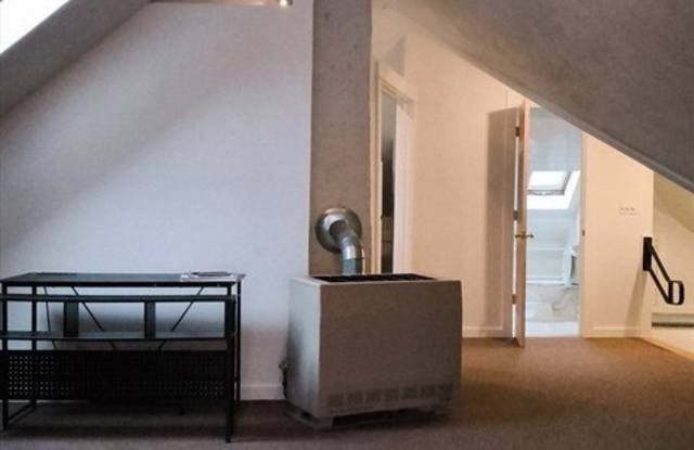 186 Branscomb St photos photos