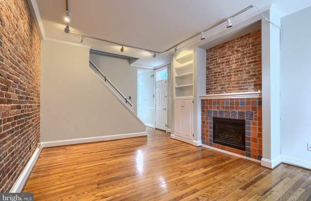 136 E GITTINGS Street Gallery 3