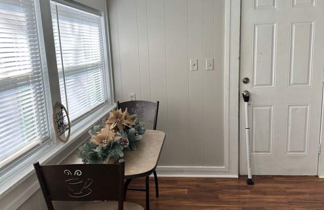 2063 N Roosevelt Only $85,000 Springfield, MO, 65802 photos photos