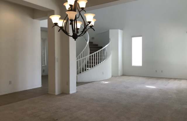 2627 E. Dogwood Dr. Gallery 2