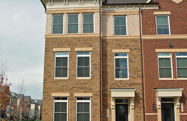 44686 COLLINGDALE TER - 44686 Collingdale Terrace, Ashburn, VA 20147