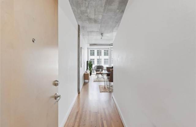 943 Peachtree Street NE Gallery 2