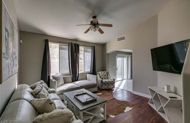 7252 QUARTERHORSE Lane Gallery 1