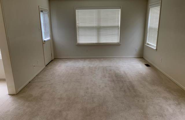 1623 BRIARWOOD DRIVE Gallery 2
