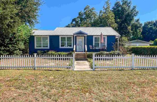 1315 Dexter Ave photos photos