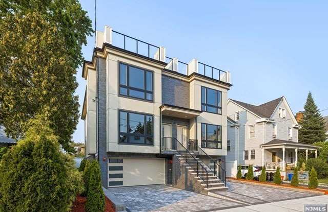 59 Lincoln Avenue - 59 Lincoln Avenue, Cliffside Park, NJ 07010