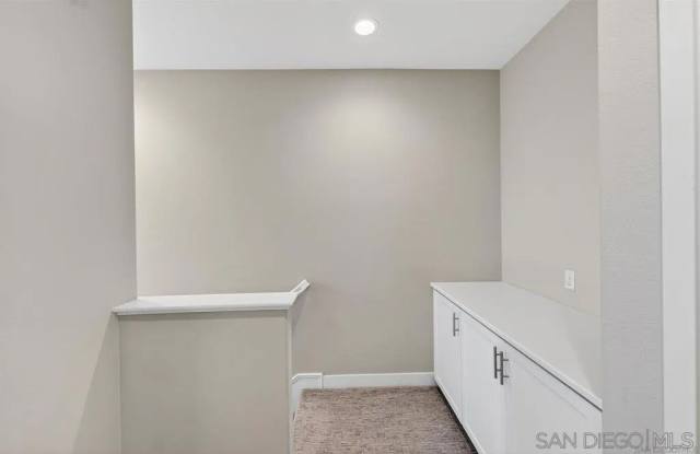 4321 Star Path Way Apt 33 Gallery 1
