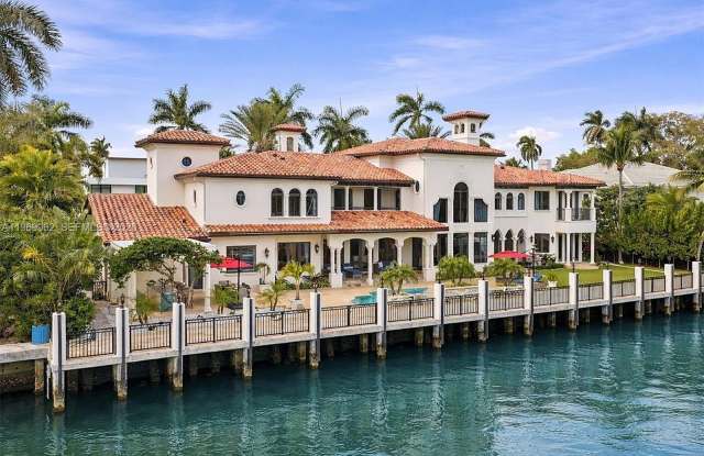 628 Coral Way photos photos