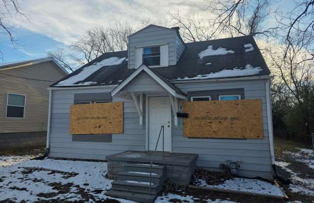 LIMITED TIME**NO APPLICATION FEE**1/2 OFF DEPOSIT** photos photos