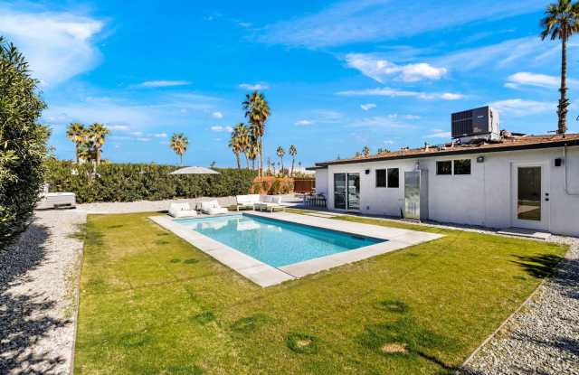 El Retiro - Pool, Jacuzzi, and Private Yard photos photos