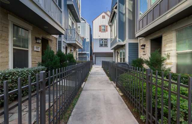 742 N Shepherd Drive - 742 N Shepherd Dr, Houston, TX 77007