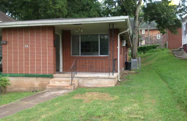 Duplex walking distance to UTC! Gallery 2