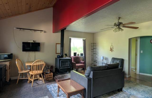 1211 Broadview Drive Gallery 3