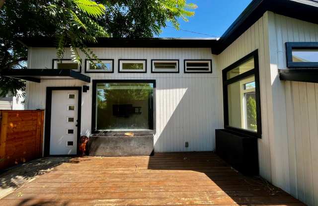 Modern Private Studio with Loft, Patio & Off-Street Parking photos photos