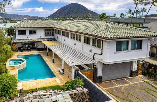 7096 Kalanianaole Highway Gallery 3