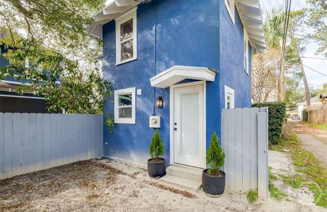 318 E 45th Street unit: Studio/Loft photos photos