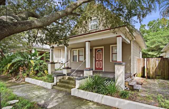 Charming 3 Bed, 3 Bath Home in Old West Tampa Gallery 4