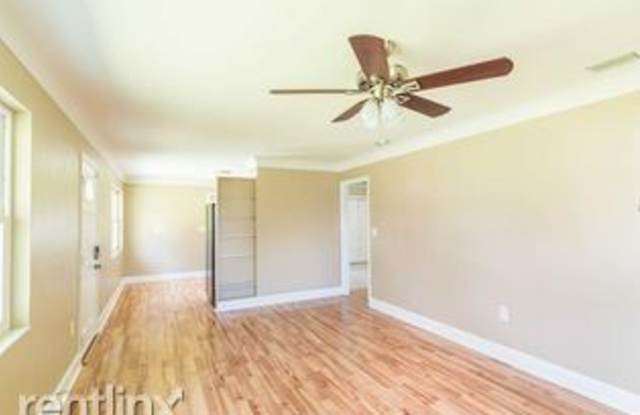 39050 6th Ave. Gallery 3