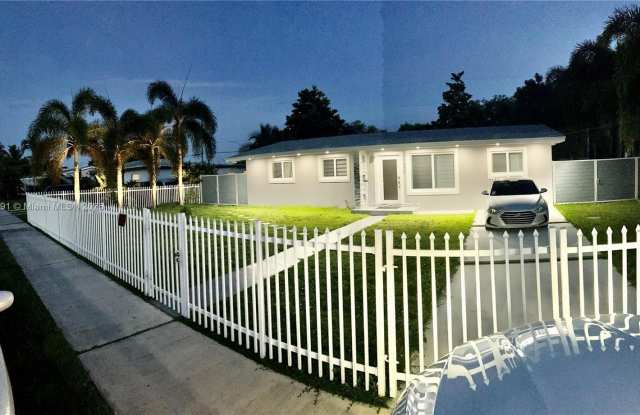 11850 SW 187th St photos photos