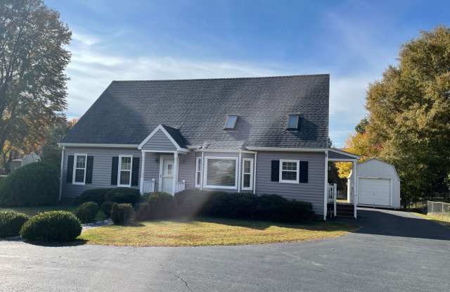 3 Bedroom Three Chopt Rd - 9807 Three Chopt Road, Tuckahoe, VA 23229