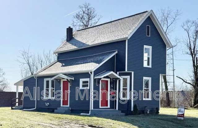 924 Spring Avenue NE photos photos