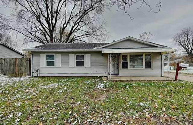 635 Hanover Drive - 635 Hanover Drive, New Whiteland, IN 46184