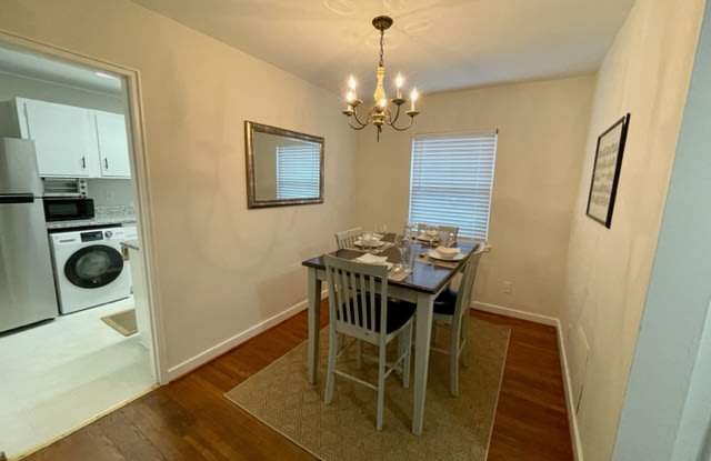2533 Miller Park Circle Gallery 4