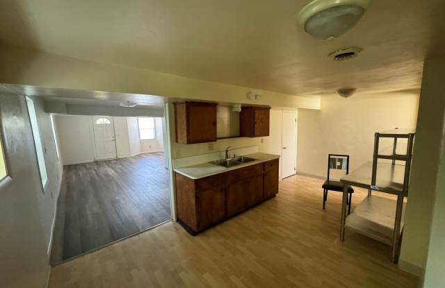 2818 W Saint Paul Ave 3 Bedroom House photos photos