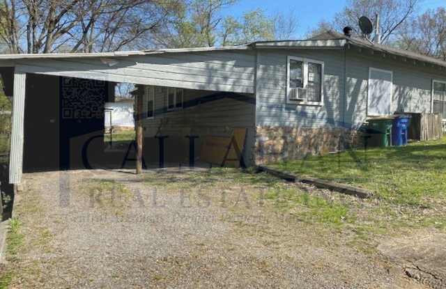 NLR 1 Bedroom Duplex - 711 West 33rd Street, North Little Rock, AR 72118