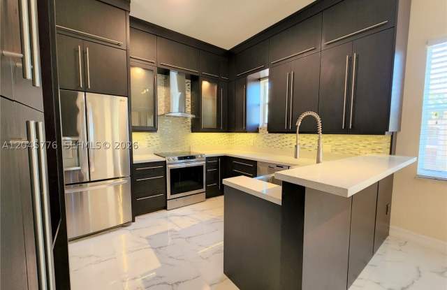 4405 SW 160th Ave photos photos