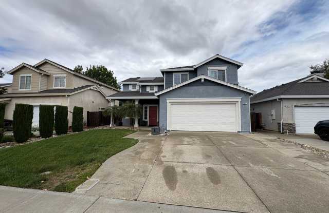 Beautiful 3 Bedroom 2.5 Bath Brentwood Home With SOLAR photos photos