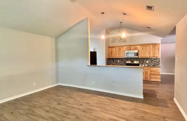 NOW AVAILABLE | Newly Built 4-Bedroom Home + Walking Distance to ASU Campus! Gallery 3