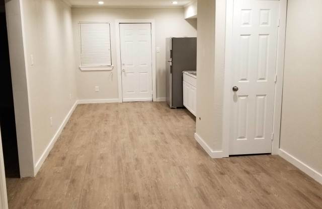 5478 MINDEN Gallery 2