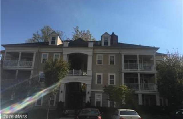 2 BEDROOM AND 2 FULL BATH GROUND LEVEL CONDO Gallery 3