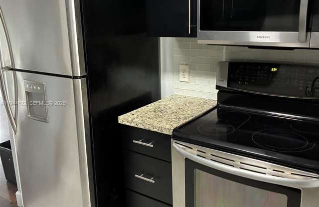 2481 SW 82nd Ave photos photos