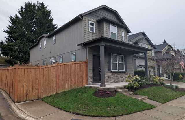 Gorgeous 3-Bedroom, 2.5-Bath Home on Corner Lot In Eugene! - 3036 Guadalupe Way, Eugene, OR 97408
