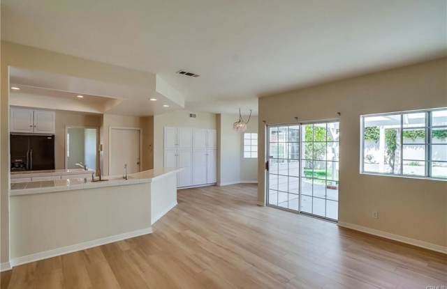 19614 Darien Place Gallery 2