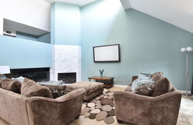 7302 E RANCHO VISTA Drive Gallery 4