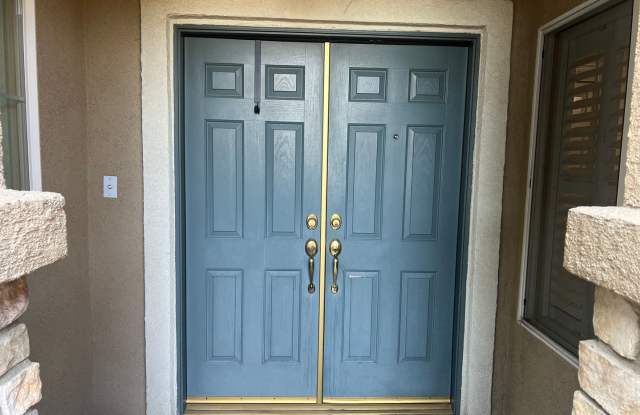 Spacious 3-Bedroom Home with Community Pool! Gallery 3
