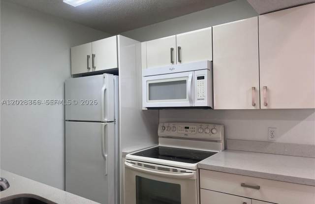 10441 SW 156th Ct Gallery 3