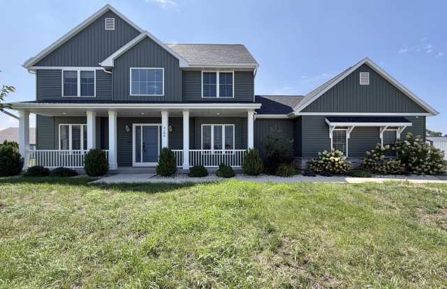 3184 Warbler Ct Gallery 1